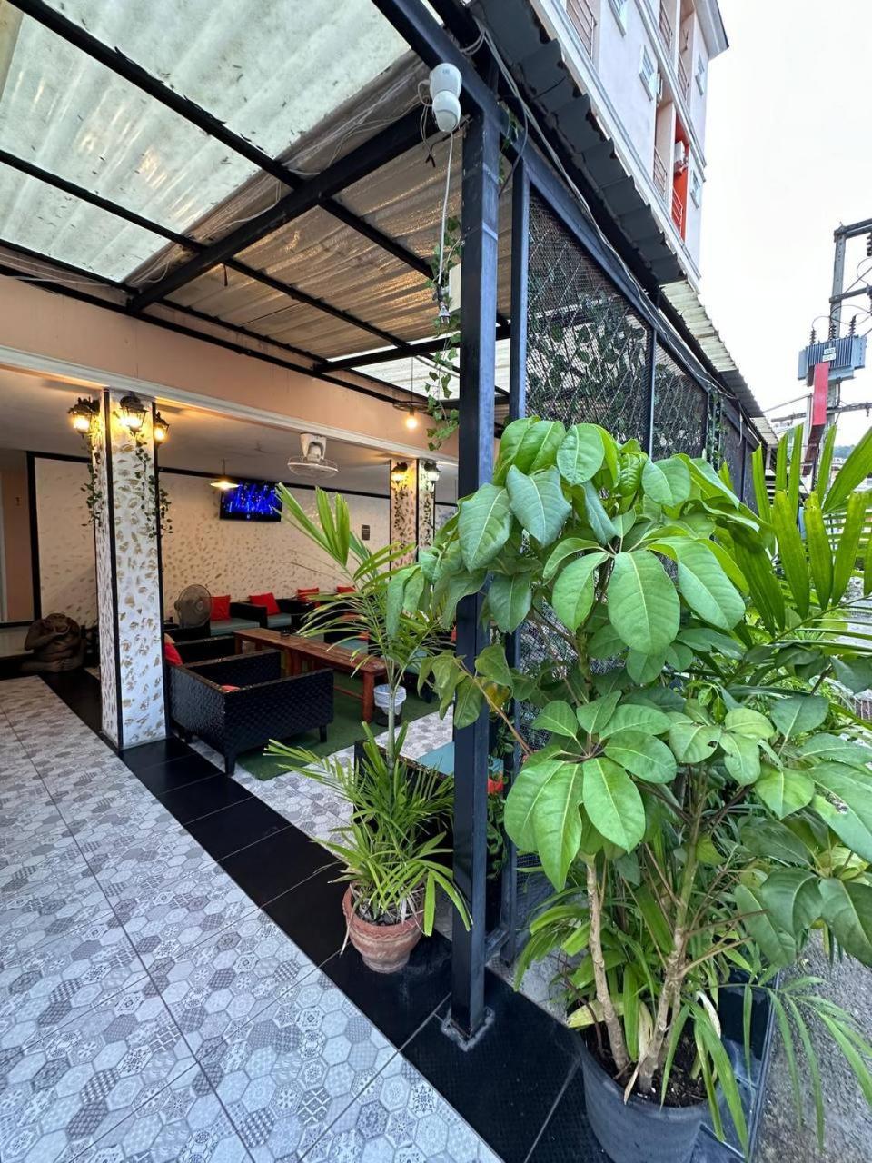 Blueskyhouse Patong Hotel Ngoại thất bức ảnh