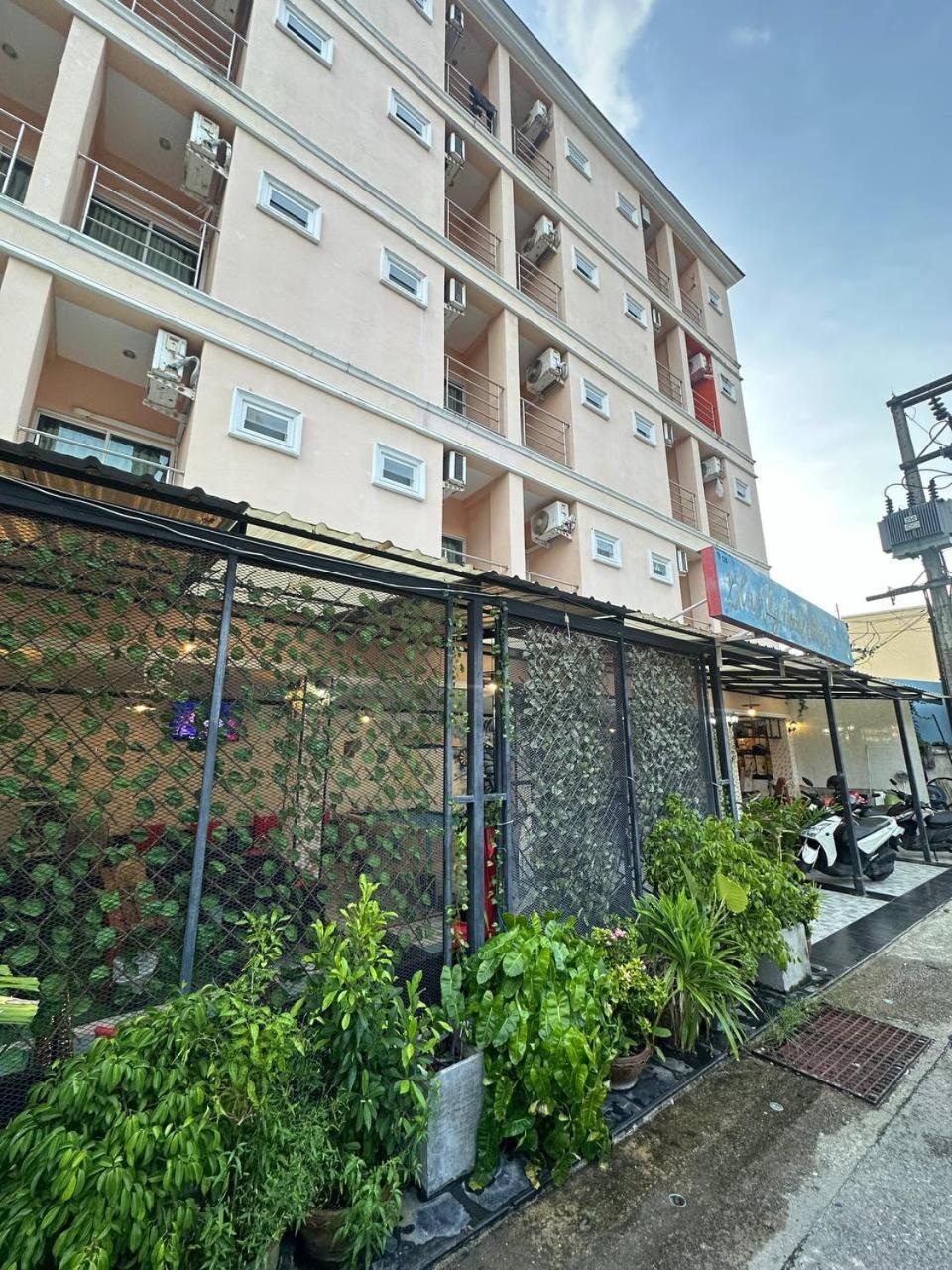 Blueskyhouse Patong Hotel Ngoại thất bức ảnh