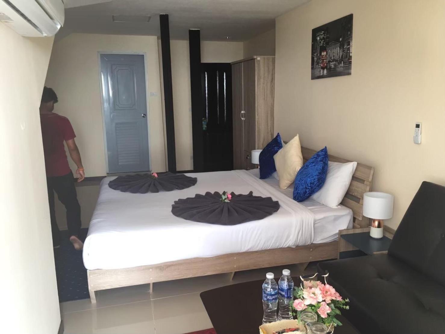 Blueskyhouse Patong Hotel Ngoại thất bức ảnh