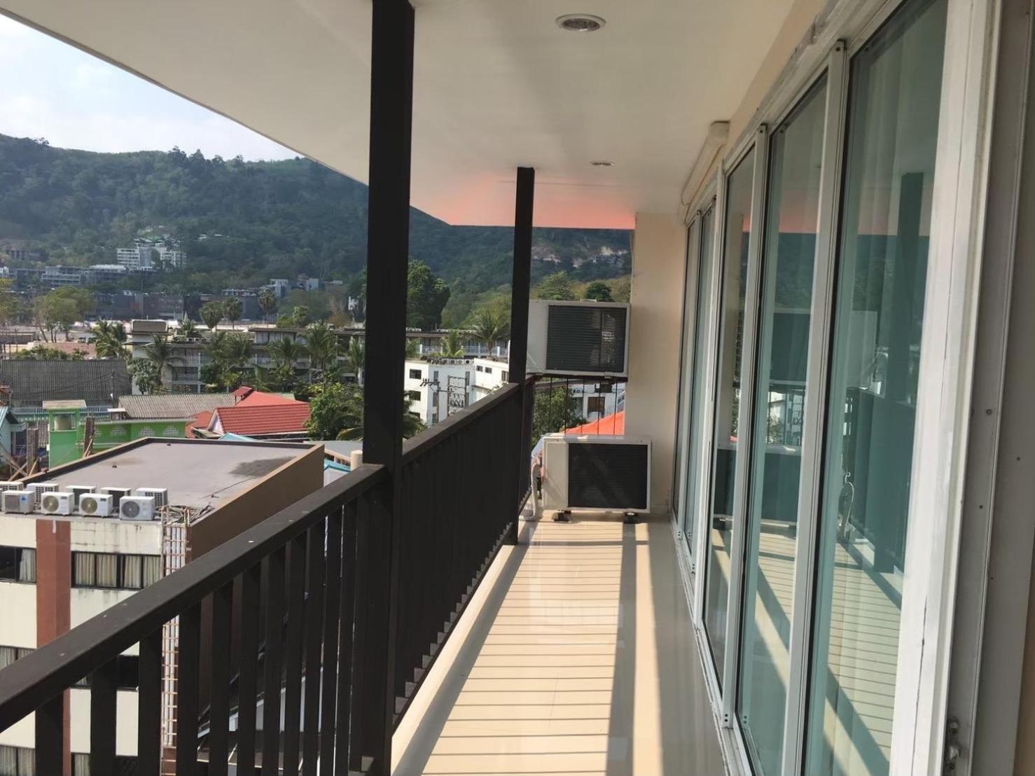 Blueskyhouse Patong Hotel Ngoại thất bức ảnh